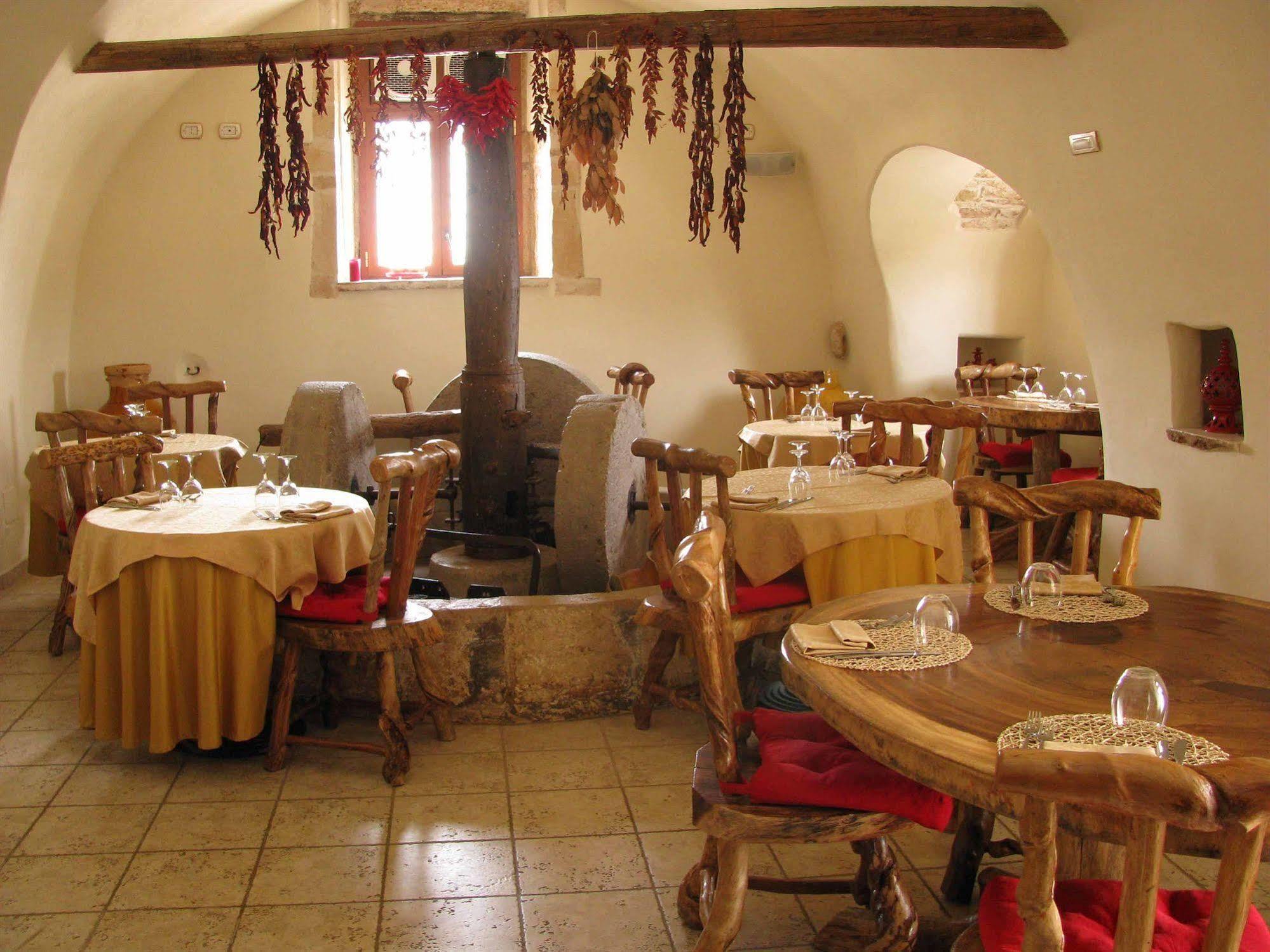 Masseria Quis Ut Deus Crispiano Екстериор снимка